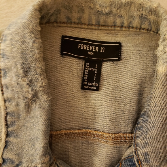 Forever 21 Mens Distressed Denim Jacket Size Large - Picture 3 of 4